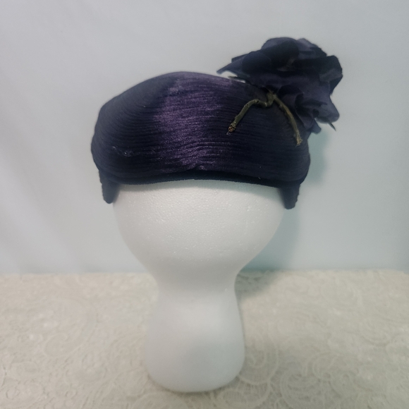 Vintage 1950s/1960s Blue Floral Satin PillBox Cocktail Party Church Hat. main image 4